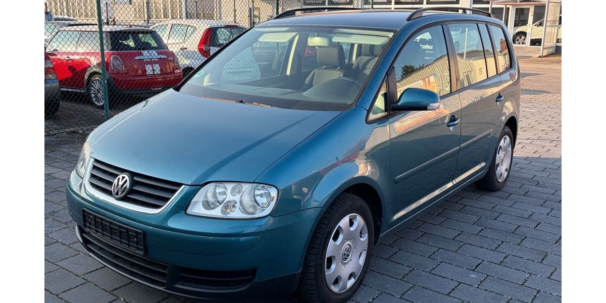 VW Touran 270.000 km 2.490 &euro; Reilingen 68799