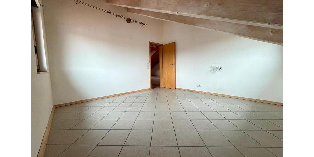 Dachgeschoßwohnung Wald-Michelbach Michelbach - 4 Zimmer, 115 m&sup2;, 900&euro; | Angebot:24741843