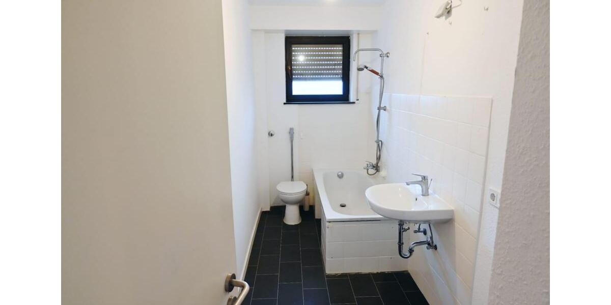 Etagenwohnung Mannheim Herzogenried - 2 Zimmer, 67 m&sup2;, 850&euro; | Angebot:25282509