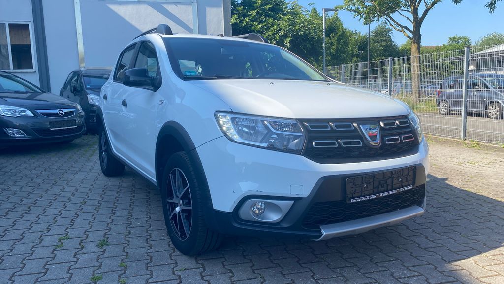 Dacia Sandero 110.000 km 6.990 &euro; Weinheim 69469