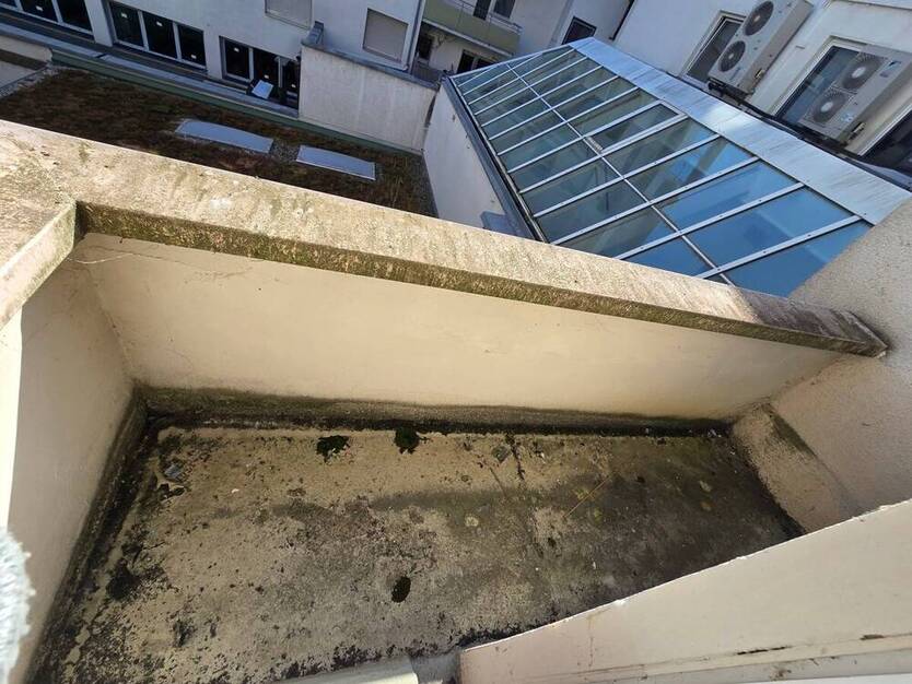 Großzügige 3 ZKB Wohnung mit 70er Jahre Charme