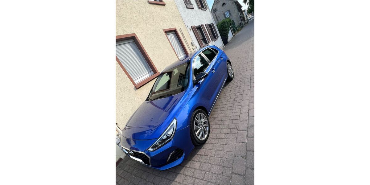 Hyundai i30 100.800 km 12.500 &euro; Westhofen 67593