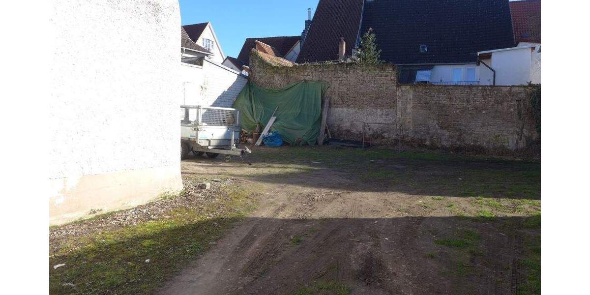 Mehrfamilienhaus, Wohnhaus Gernsheim - 5 Zimmer, 135 m&sup2;, 219.000&euro; | Angebot:25678855