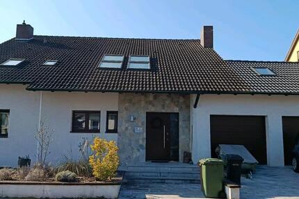 Haus Brühl - 5 Zimmer, 266 m&sup2;, 980.000&euro; | Angebot:26067863