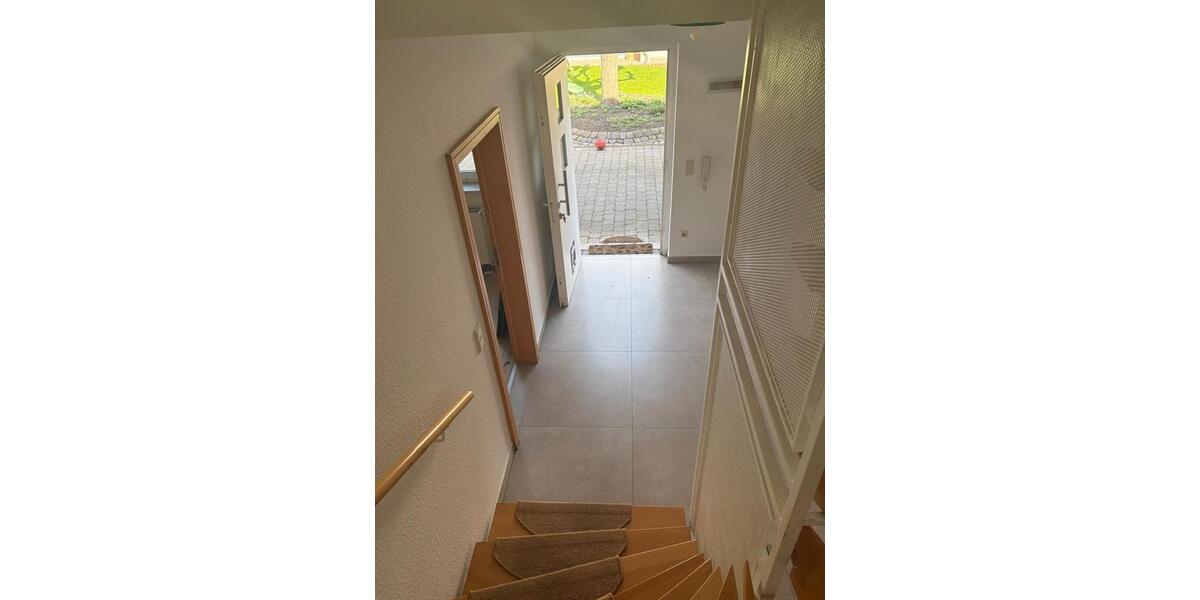 Maisonettenwohnung Ludwigshafen am Rhein Rheingönheim - 3 Zimmer, 150 m&sup2;, 1.500&euro; | Angebot:25784264