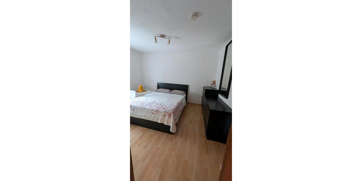 Etagenwohnung Ludwigshafen am Rhein Mundenheim - 2.5 Zimmer, 70 m&sup2;, 240.000&euro; | Angebot:25512624