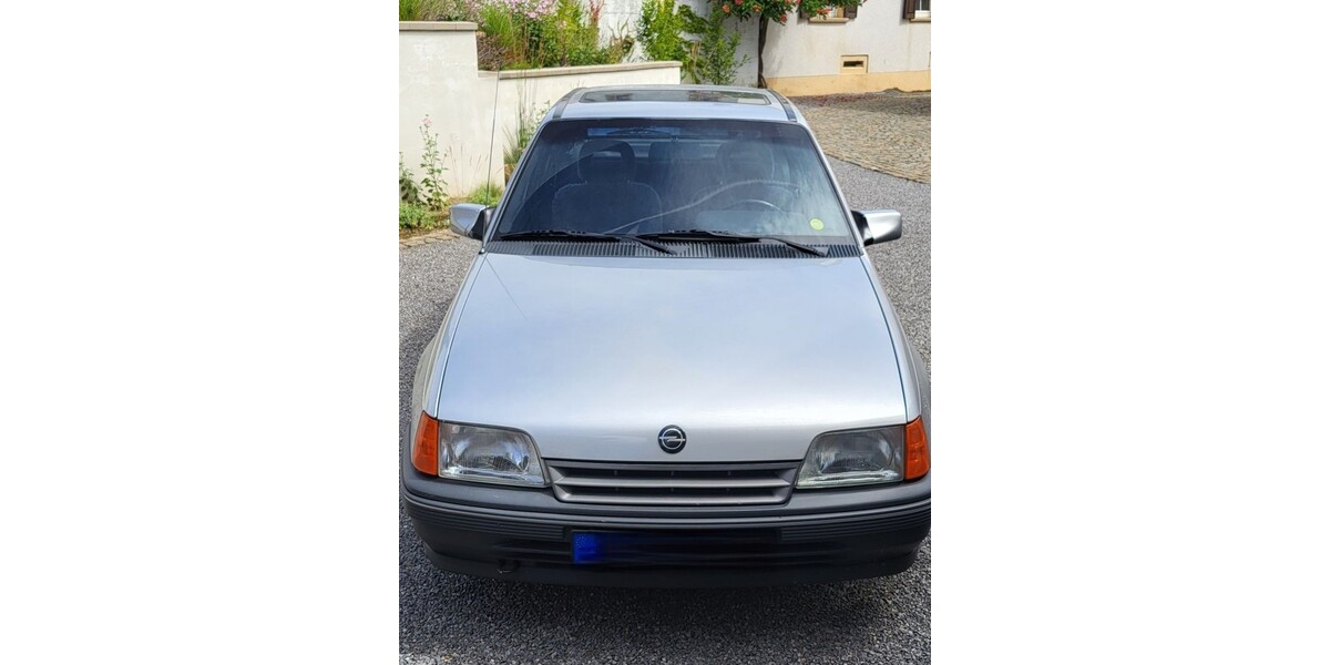 Opel Kadett E 13.300 km 3.950 &euro; Weisenheim am Berg 67273