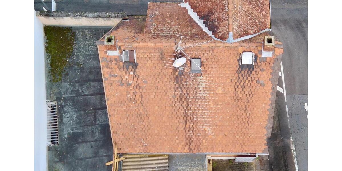 Einfamilienhaus Lampertheim - 5 Zimmer, 110 m&sup2;, 180.000&euro; | Angebot:26024108