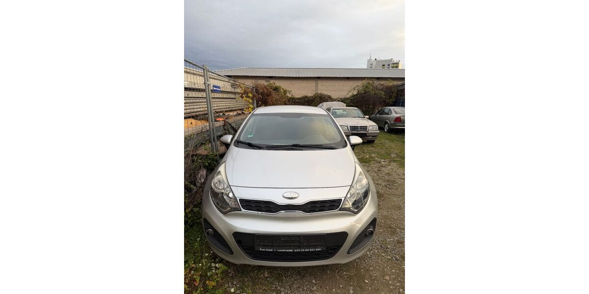 Kia Rio 147.000 km 4.900 € Plankstadt 68723