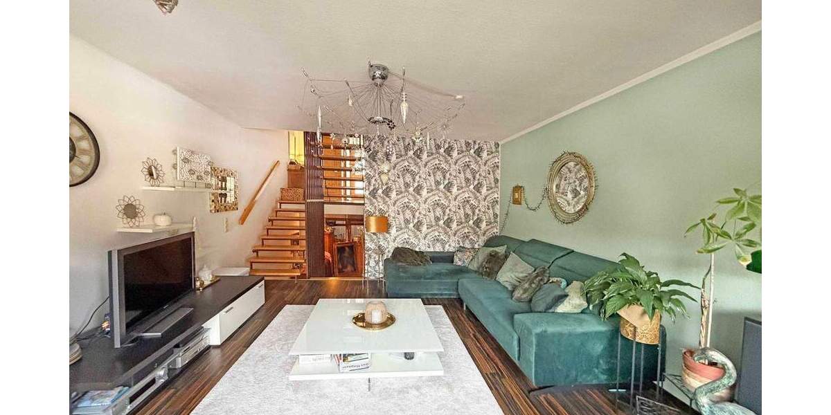 Neckargemünd: Attraktive, großzügige DHH in gesuchter Lage mit Garten und tollem Ausblick 5 zimmer