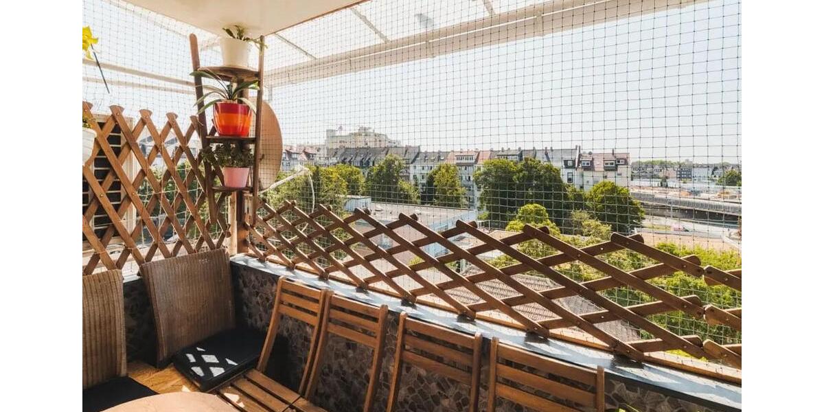 Dachgeschoßwohnung Ludwigshafen am Rhein - 4 Zimmer, 108 m&sup2;, 1.300&euro; | Angebot:26237344